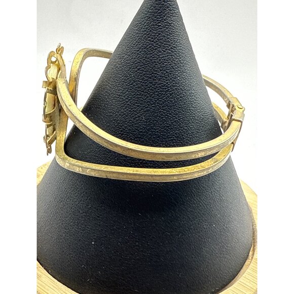 Vintage Gold-Tone Hinged Bracelet With Floral Cameo Centerpiece - Picture 5 of 7